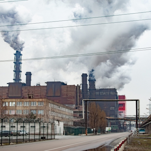 thick-smoke-is-coming-from-the-chimneys-productio-2022-02-07-22-33-25-utc (1)